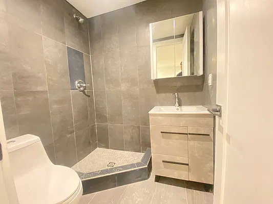 Rented by Dream Space Realty | media 10