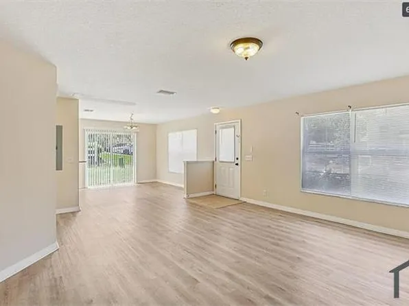 203 Castlekeeper Pl, Valrico, FL 33594