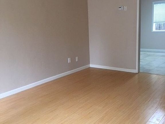 2nd image of 4121 1/2 Alabama St