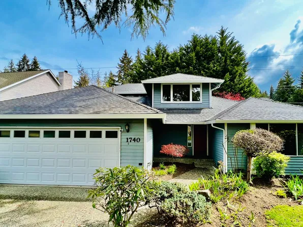 1740 140th Ln SE, Bellevue, WA 98007