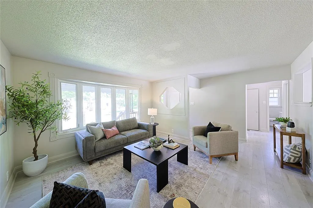 3 bed, $2,500 — Photo 4