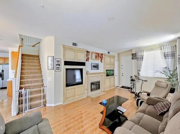 805 Noontide Way, Oxnard, CA 93035