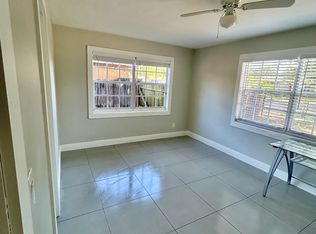 949 Ardmore Rd, West Palm Beach, FL 33401