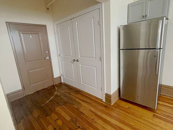 3rd image of 442 Main St #301