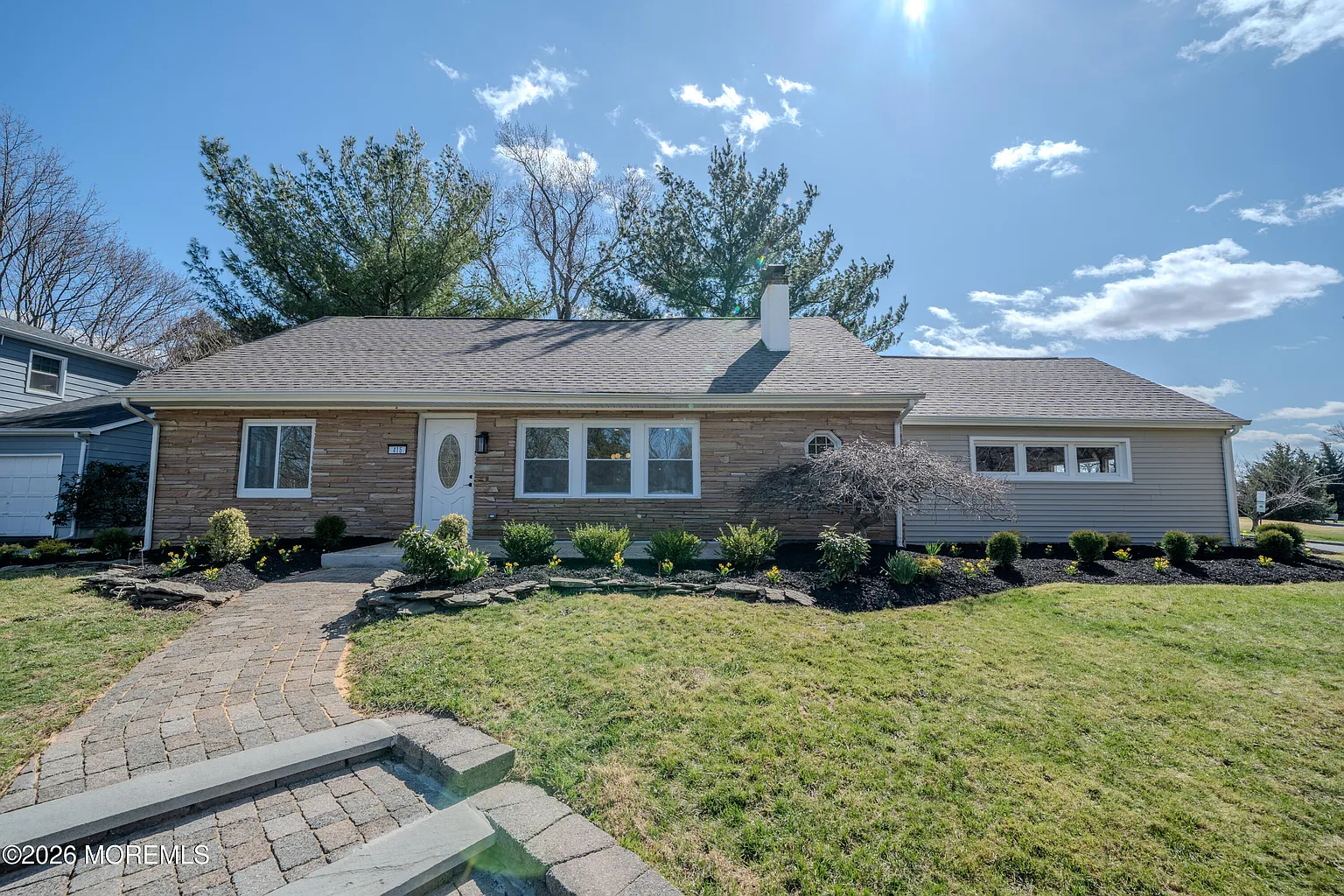 415 Parkview Avenue photo 1