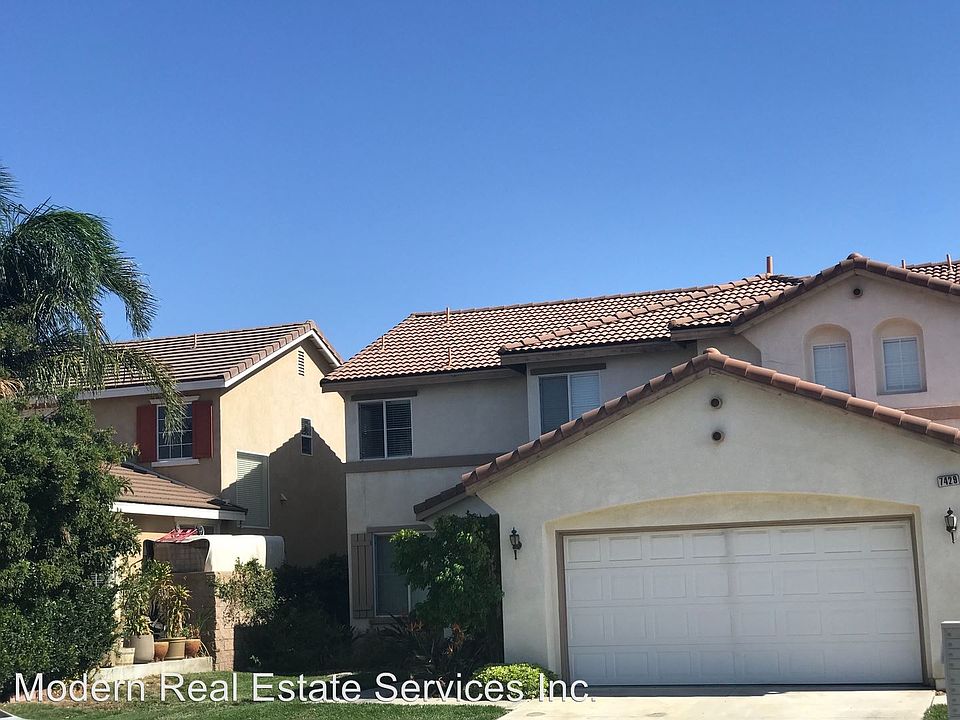1st image of 7429 Sultana Ave