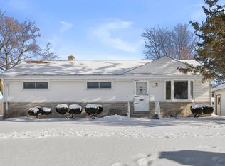 4756 S 69th St, Greenfield, WI 53220