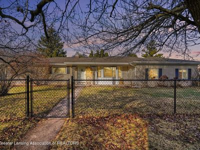 4908 Applewood Dr, Lansing, MI, 48917