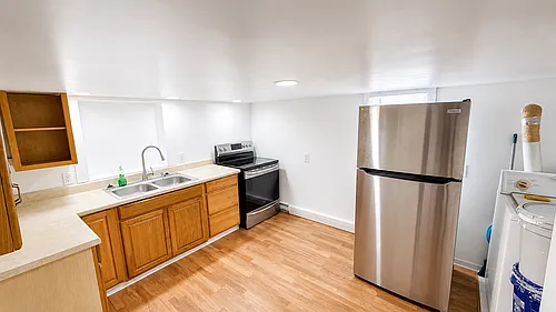 541 Park Ave #N Photo 1