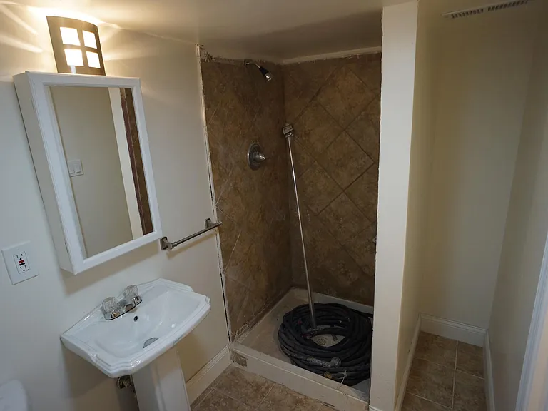 907 Lemmon St — Photo 39
