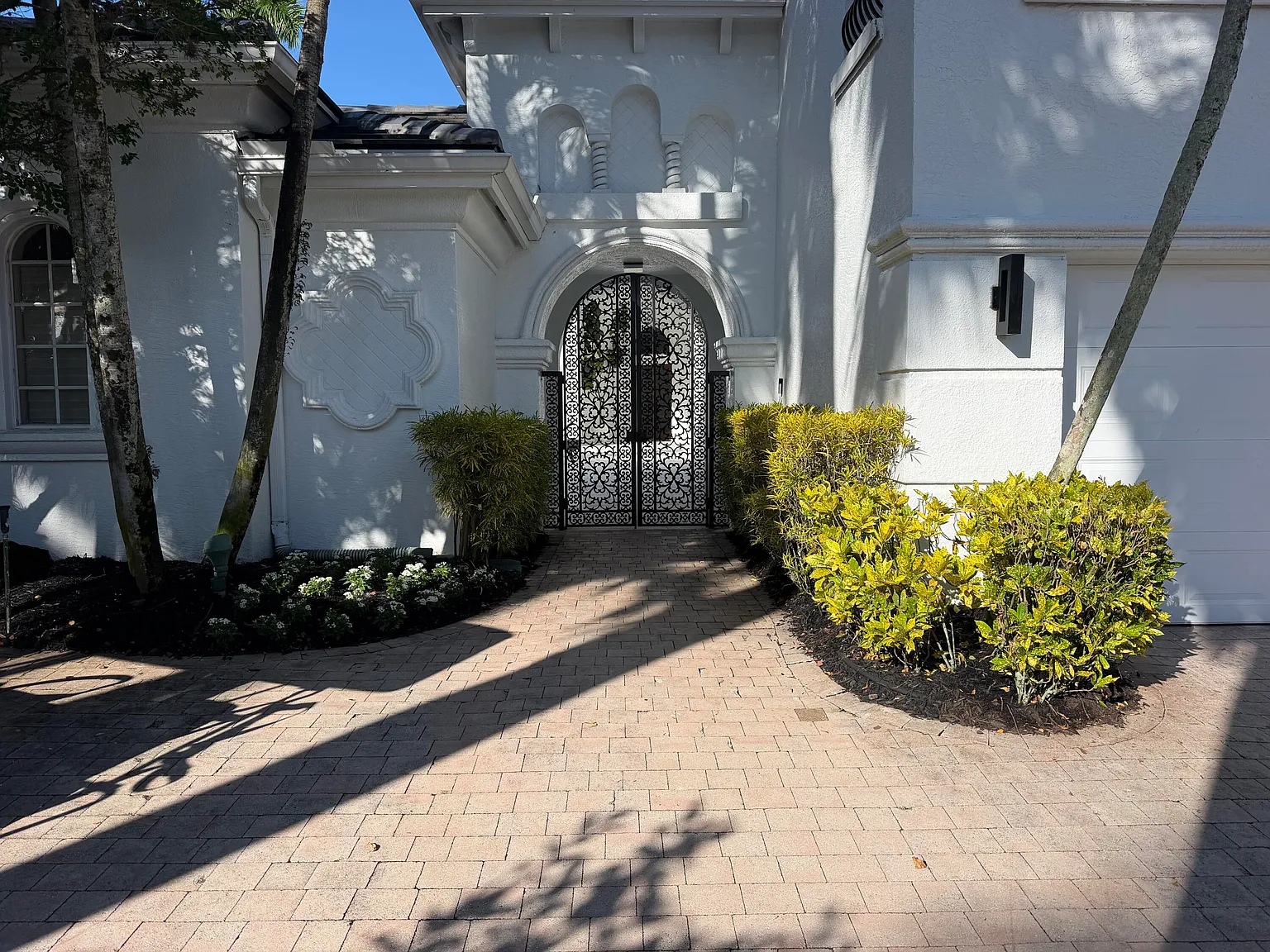 5 bed, 5.0 bath, 4916 sqft, $28,900 — Photo 2