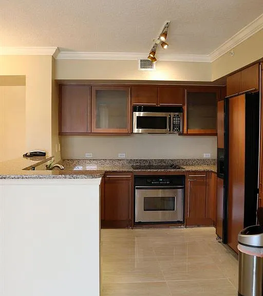 2080 S Ocean Dr #703 — Photo 2
