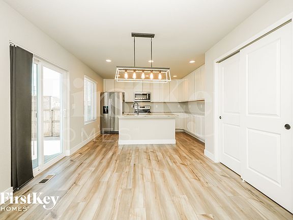 5th image of 6907 Akela Ln