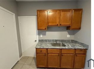 5501 W Congress Pkwy, Chicago, IL 60644