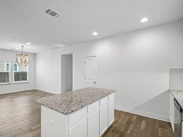 10213 Forest Grove Dr — Photo 10