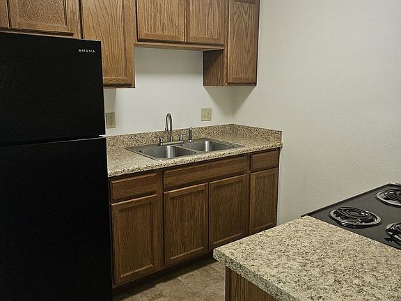 3rd image of 300 N Beech St #105