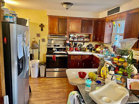 4th image of 1567 Armistead Dr