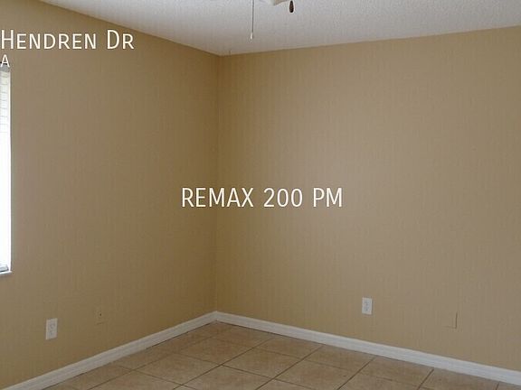 3rd image of 1479 Hendren Dr
