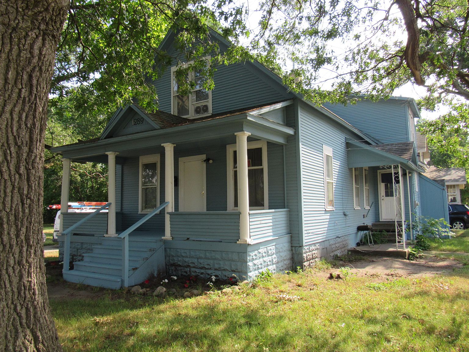 1289 Wood St, Muskegon, MI 49442 Zillow