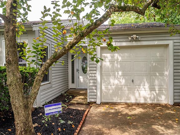 2nd image of 1341 Tallberry Dr