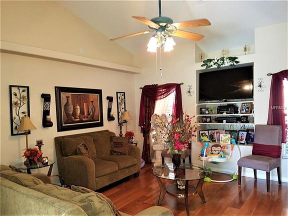 5th image of 10411 Calle De Flores Dr