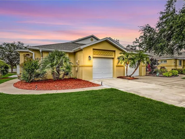 203 28th St W, Palmetto, FL 34221