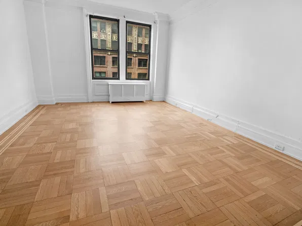 740 West End Avenue image 1 of 11