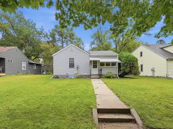 511 14th St SW, Willmar, MN 56201