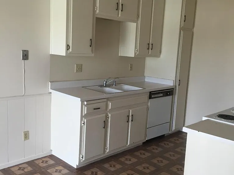 506 N Fig St #2 — Photo 2