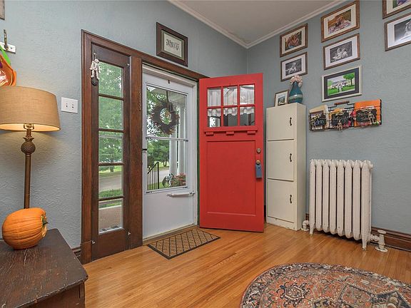 3rd image of 6804 Lindenwood Pl