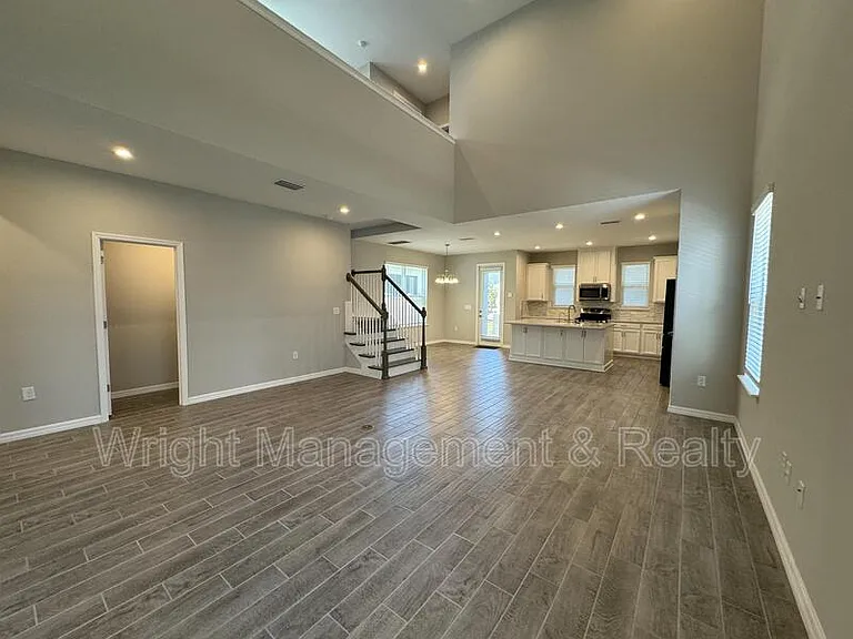 13823 Rangeland Blvd — Photo 3