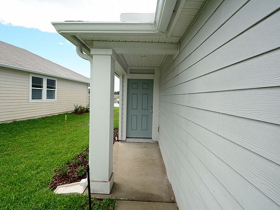 2nd image of 39 Waverly Ln