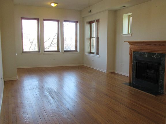 5th image of 3737 W Wrightwood Ave APT 3E