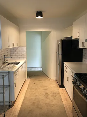 Rented by Bouklis Group | media 7