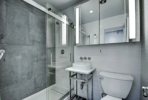 Rented by Urbane Brokerage | media 29