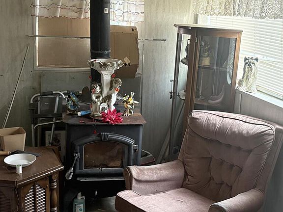 3rd image of 1101 N La Crosse Ave