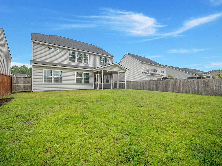 694 Redbud Ln — Photo 22