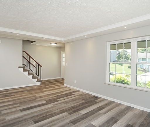4th image of 5068 Mason Hills Ct