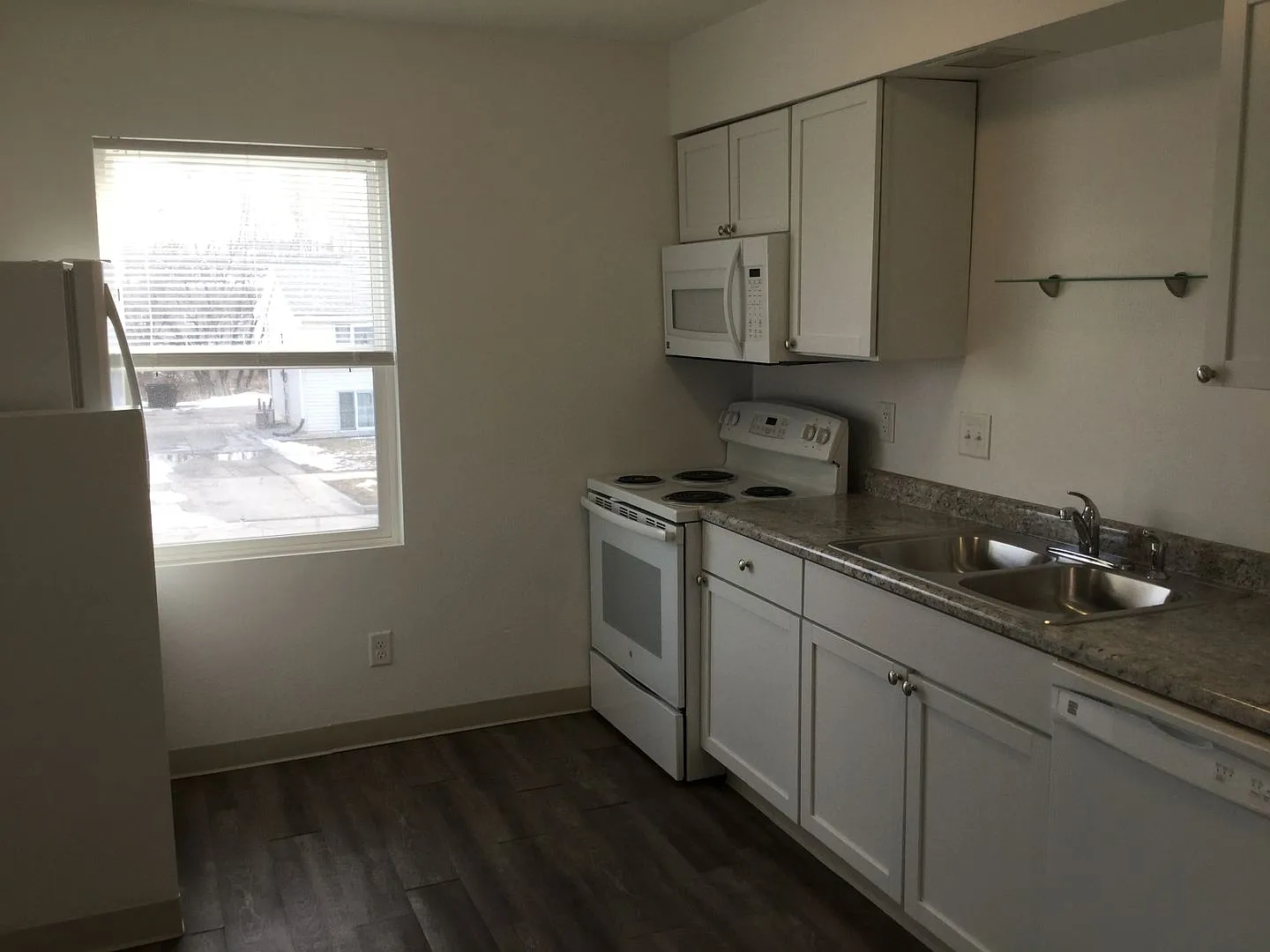 306 Melody Lane — Photo 3