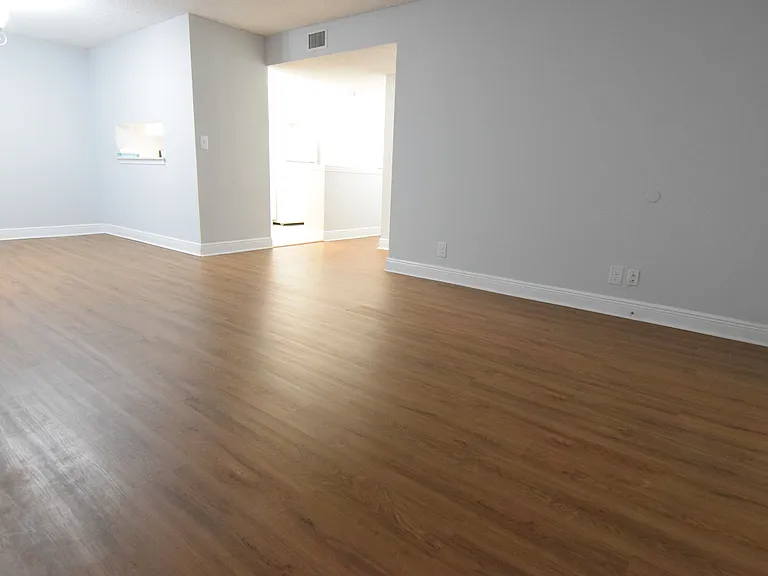 6504 Chasewood Dr #G — Photo 3