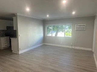 7278 Hollywood Boulevard Apartments — Photo 16