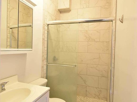 3rd image of 2350 Broadway #323A
