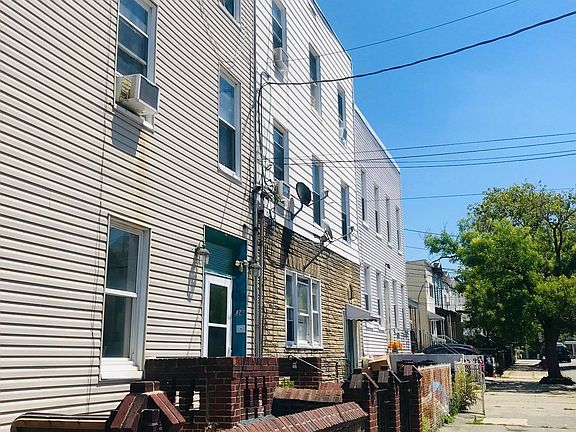 2nd image of 36 Laidlaw Ave