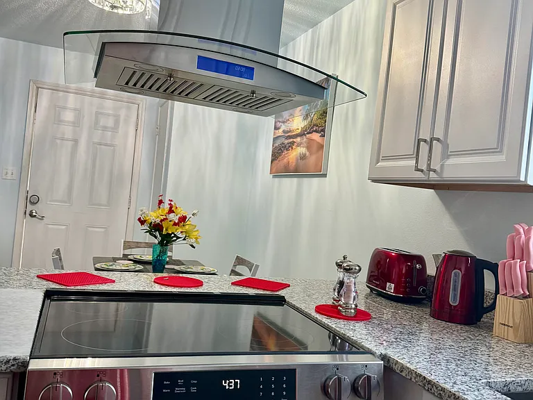 1625 Rebecca St #B — Photo 9