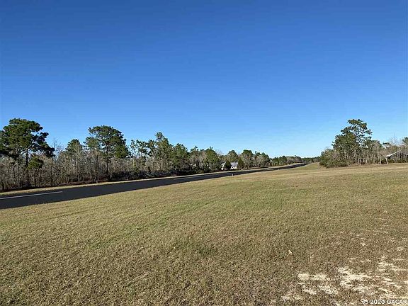 3rd image of 152 Cessna Dr