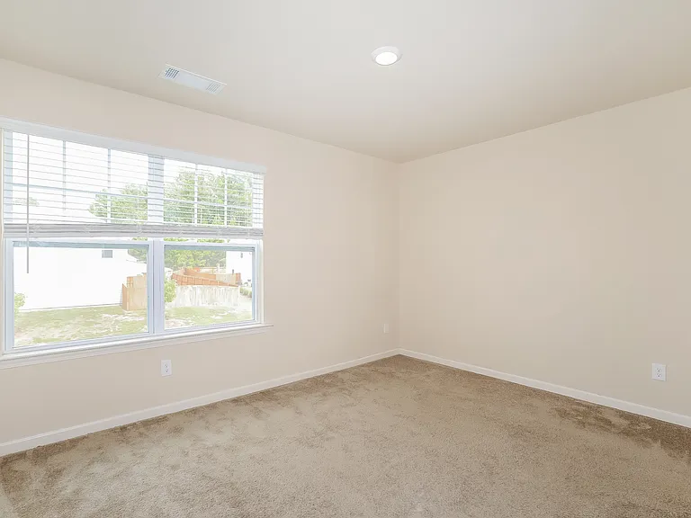 772 Fitzroy Dr — Photo 7