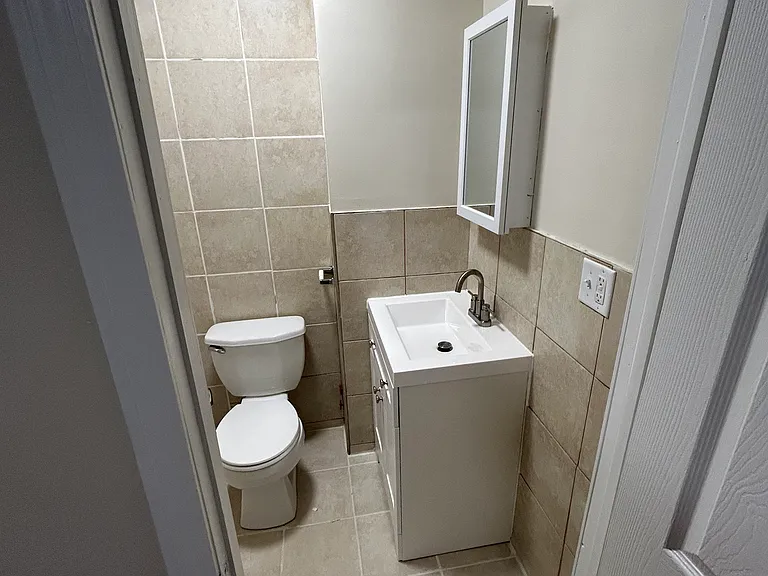 1077 Main St #9ELDRIDGE-1 — Photo 6