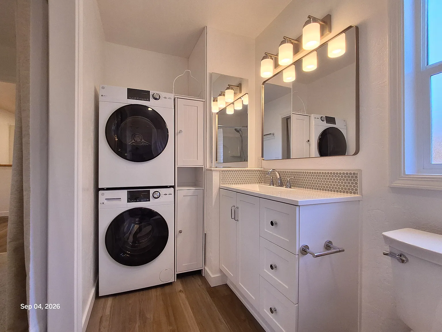 1 bed, 425 sqft, $1,350 — Photo 2