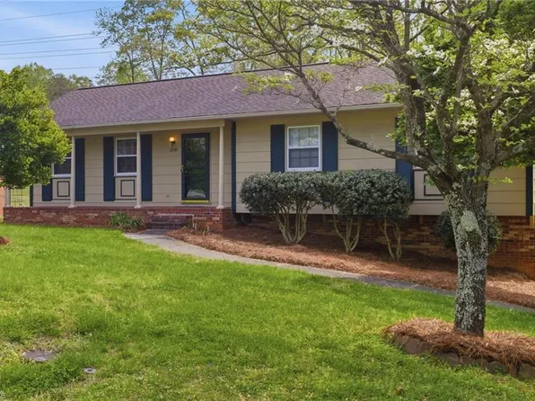 2545 Wood Valley Rd, Winston Salem, NC 27106