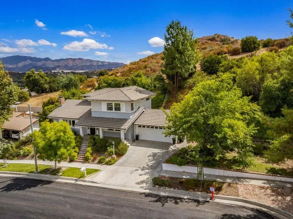 23350 Agramonte Dr, Santa Clarita, CA 91321